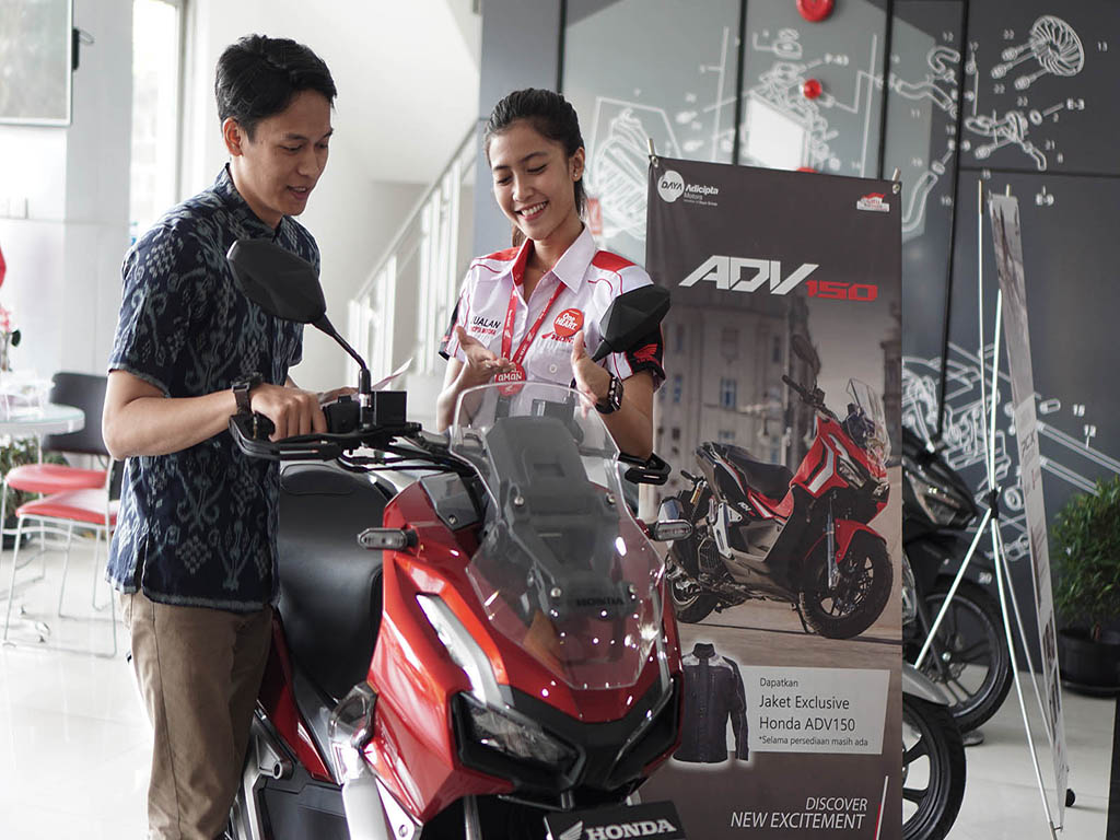 DAM Tawarkan Program Penjualan Honda PCX dan Honda ADV