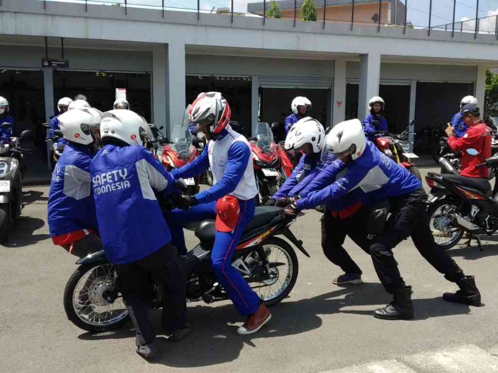 DAM Gelar Pelatihan Safety Riding bersama Palang Merah Indonesia Kota Cimahi