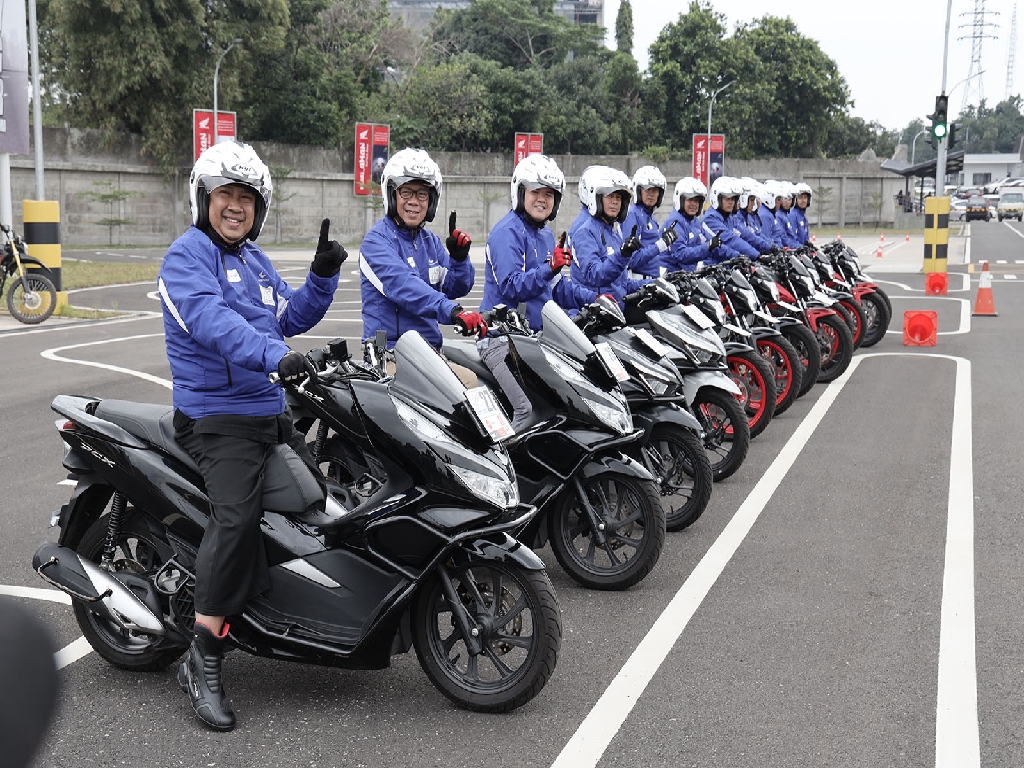 Wakil Walikota Bandung Kunjungi Gedung Safety Riding Center DAM   